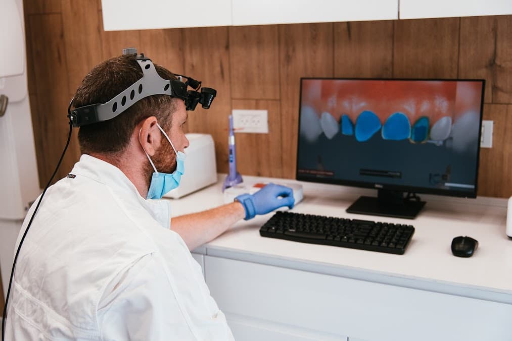 ייעוץ דנטלי עם הדמיה - תמונת אווירה